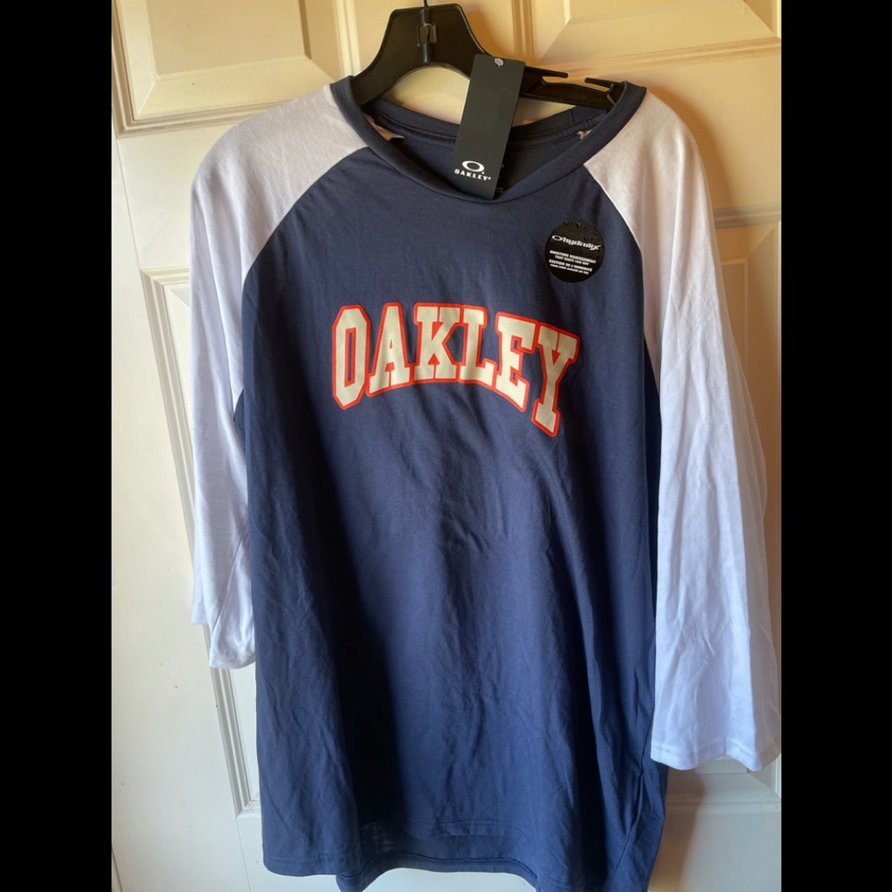 NWT Men’s Oakley Sport 3/4 Tee Raglan Shirt Sz XL
